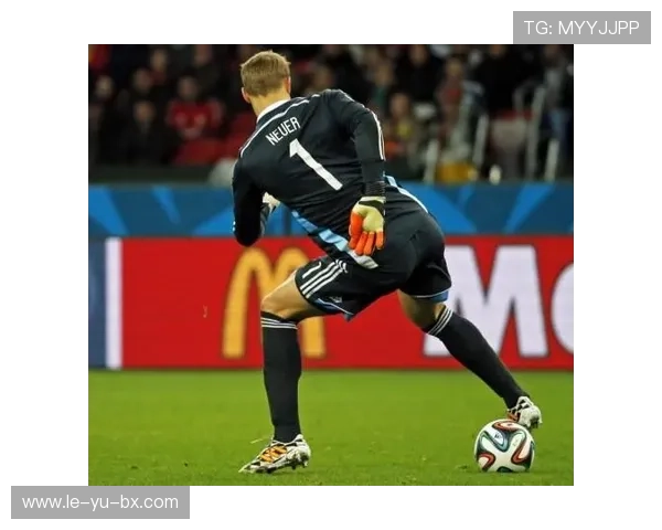 诺伊尔化身清道夫!德国队艰难晋级,门神出击化解单刀险成背景板? 诺伊尔化身清道夫!德国队艰难晋级,门神出击化解单刀险成背景板?