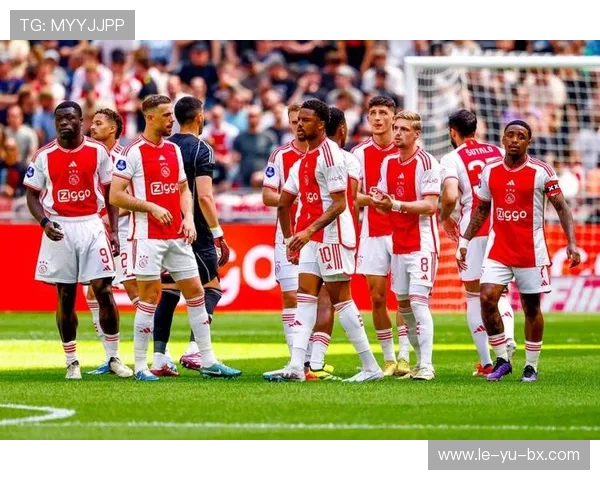 阿贾克斯青训革新:全新教练团队备战202526赛季 阿贾克斯青训革新:全新教练团队备战202526赛季