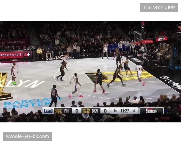 马克西季后赛闪耀全场，关键表现助球队挺进下一轮